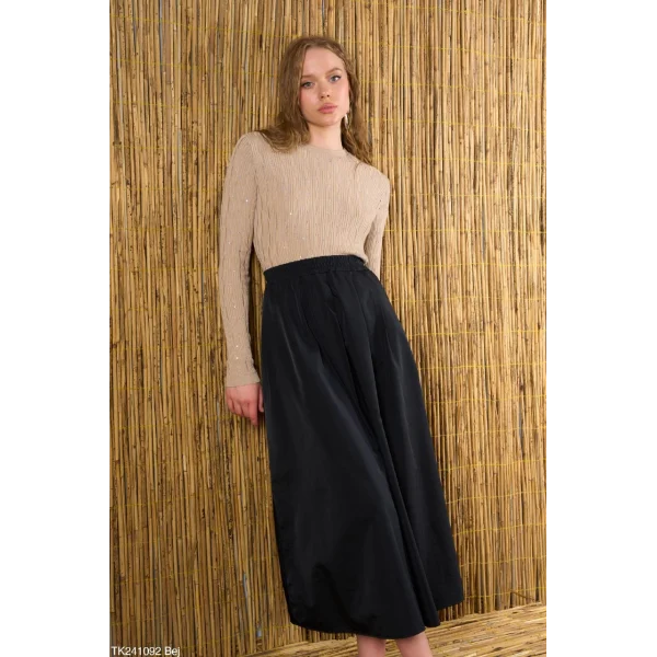 Taşlı Triko Bej İnce Kazak