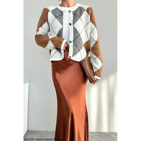 BAKLAVA DESEN KISA HIRKA EKRU