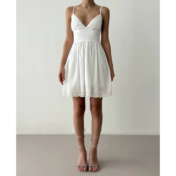 Kırışık Dokulu Brode Detaylı Askılı Mini Elbise Beyaz