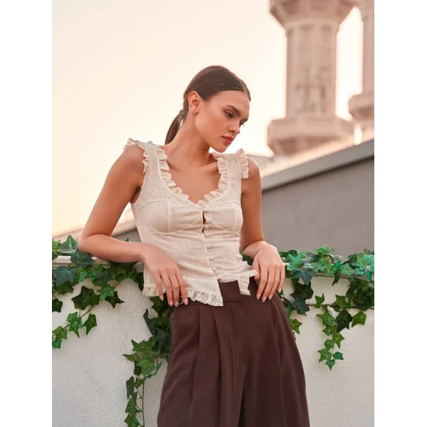 Fırfır Detaylı Dantel Bluz