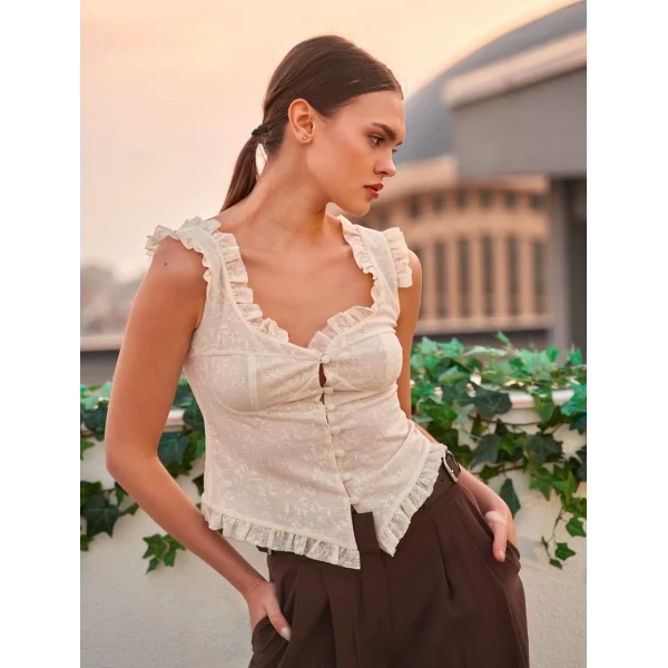 Fırfır Detaylı Dantel Bluz