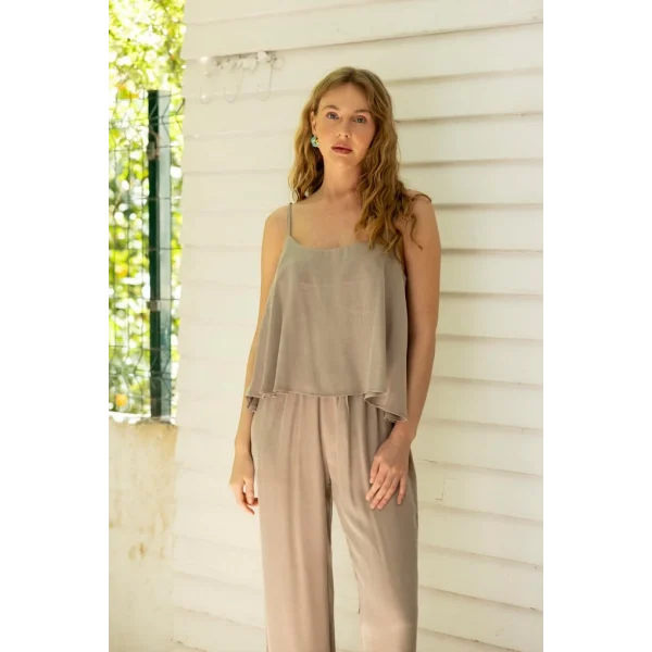 Premium Serisi Askılı Bluz Pantolon Takım-Vizon