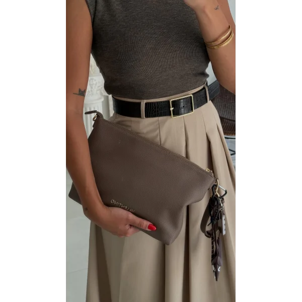 Kemerli Kontrast Kumaşlı Pileli Midi Elbise-Kahverengi