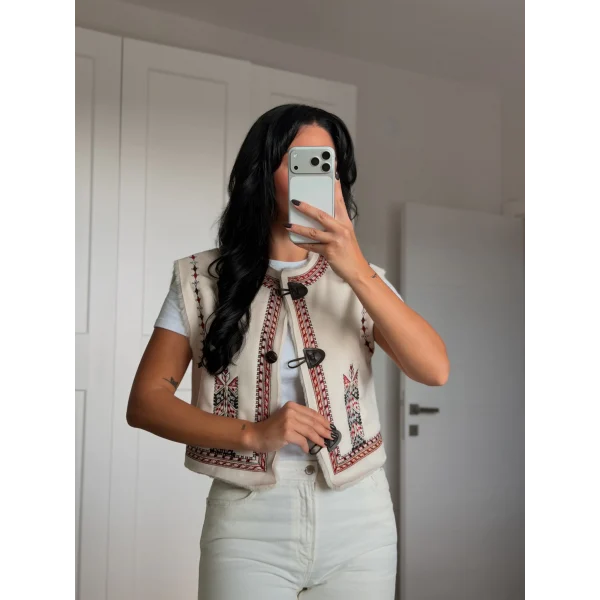 Nakış İşlemeli Süet Yelek-Taş