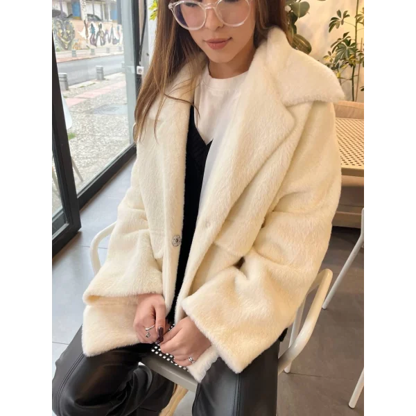 ALPAKA UZUN TÜYLÜ CEPLİ CEKET EKRU