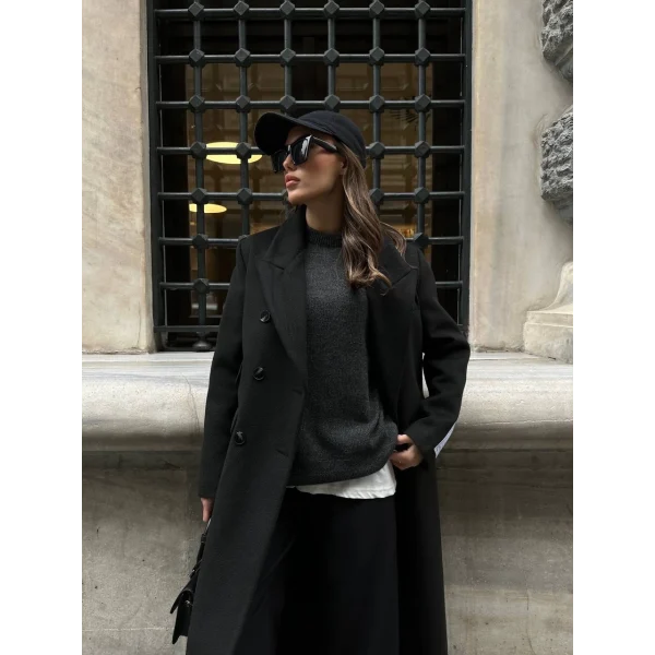 DÜĞMELİ YÜN KARIŞIMLI SİYAH KABAN