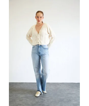 DÜĞMELİ TRİKO EKRU HIRKA