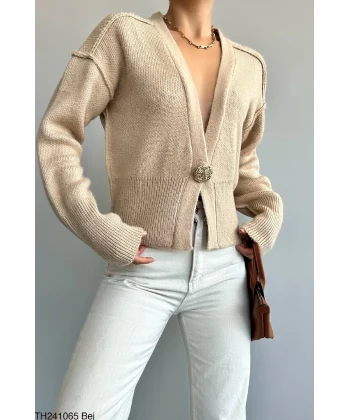 Ters Dikişli Tek Düğmeli Bej Hırka