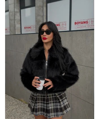 Fermuar Kapamalı Siyah Kürk