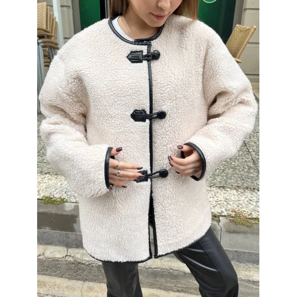 EKRU PELUŞ DÜĞMELİ CEKET