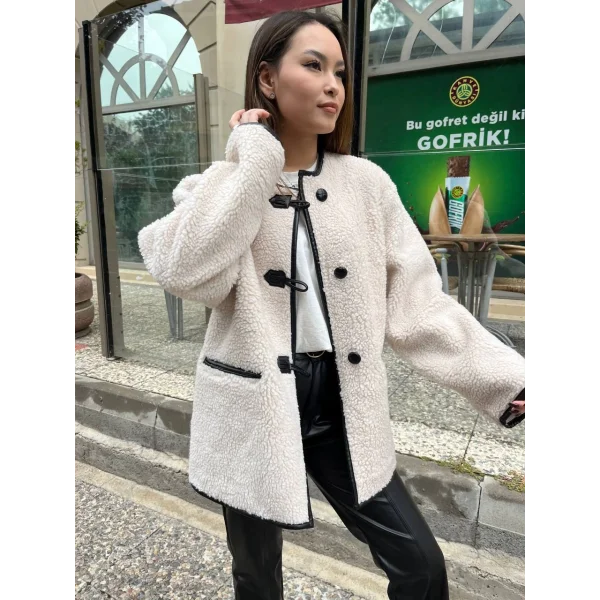 EKRU PELUŞ DÜĞMELİ CEKET