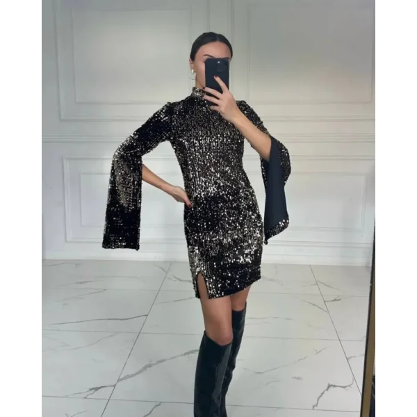 PAYETLİ KOL DETAY SİYAH ELBİSE