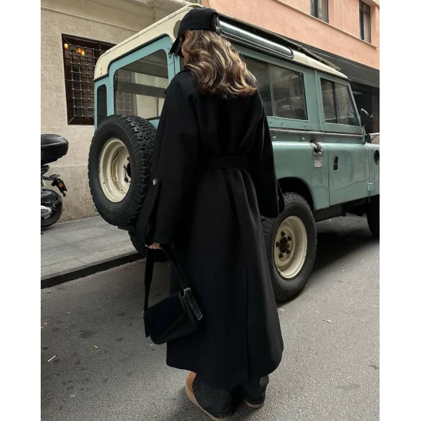 KOL DETAYLI PREMİUM KABAN SİYAH