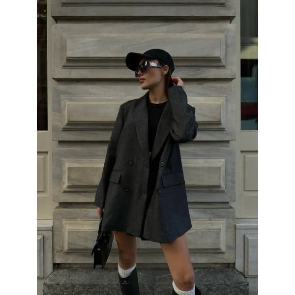 CEPLİ DÜĞMELİ GRİ CEKET