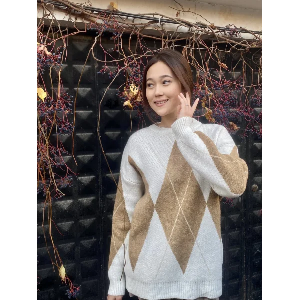 EKRU CAMEL BAKLAVA DESENLİ KAZAK