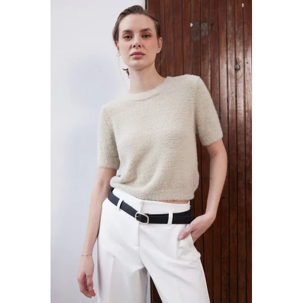KISA KOLLU YUMOŞ TRİKO KAZAK BEJ