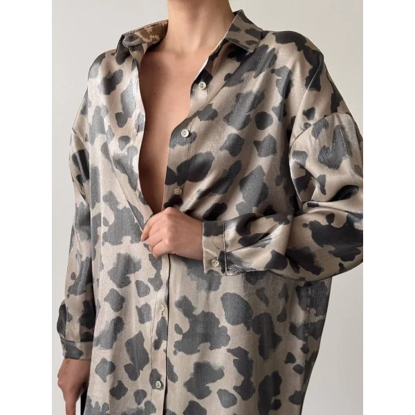 PARILTI BENEKLİ DESEN GÖMLEK VİZON