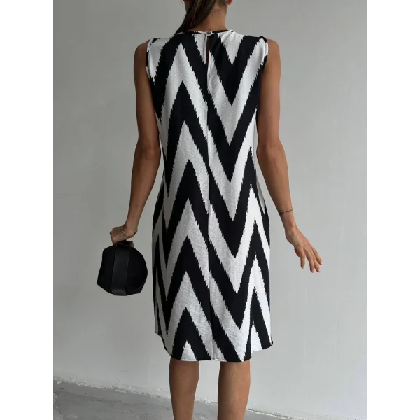 ZİGZAG DESENLİ ÇAN ELBİSE SİYAH BEYAZ