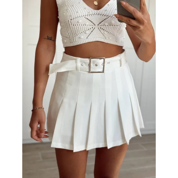 KEMER DETAYLI BEYAZ ŞORT ETEK
