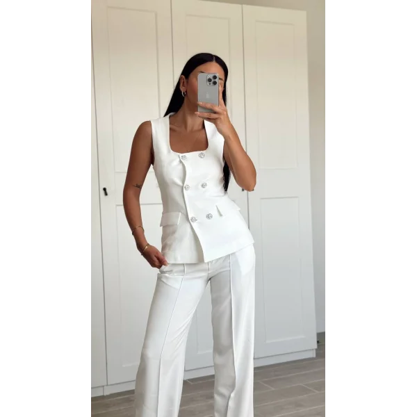 TAŞ DÜĞME BEYAZ YELEK PANTOLON TAKIM