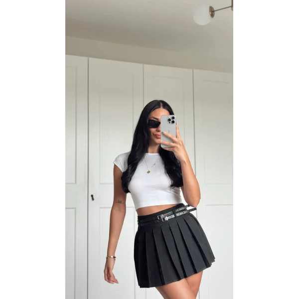 KEMER DETAYLI PİLELİ SİYAH MİNİ ETEK