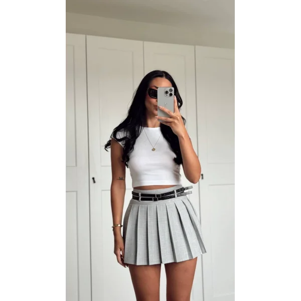 KEMER DETAYLI PİLELİ MİNİ ETEK GRİ