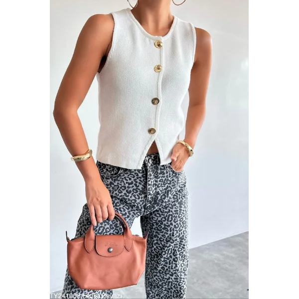 Premium Gold Düğme Beyaz Triko Yelek