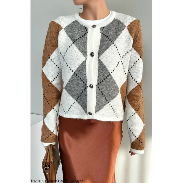 BAKLAVA DESEN KISA HIRKA EKRU