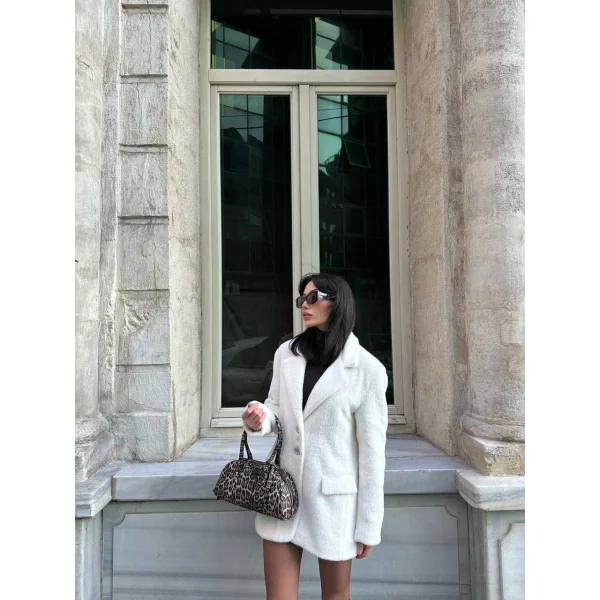 Çift Düğme Peluş Ceket Beyaz