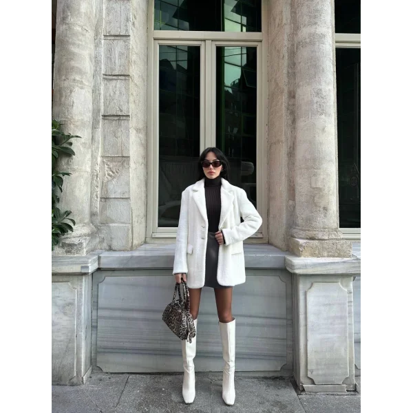 Çift Düğme Peluş Ceket Beyaz