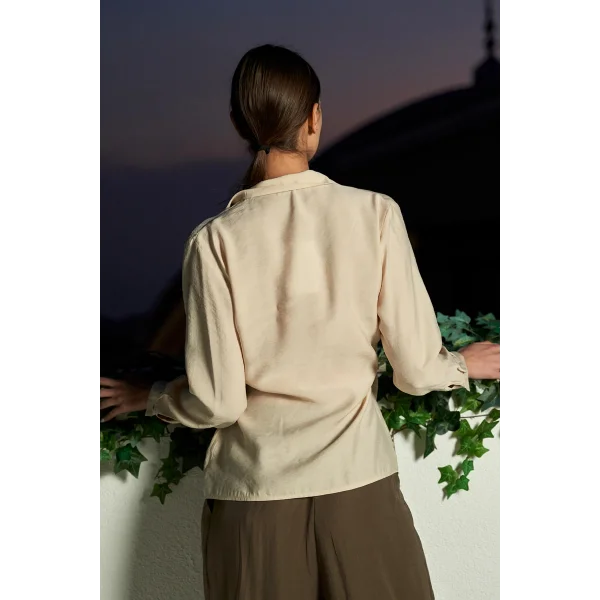 Kemer Detaylı Modal Kumaş Gömlek Bluz-Taş