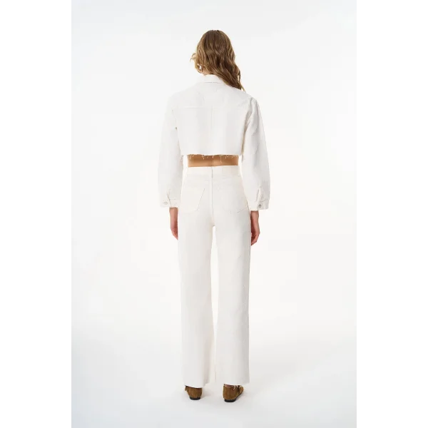 Örgü Detaylı Paçaları Kesik Kot Pantolon Krem