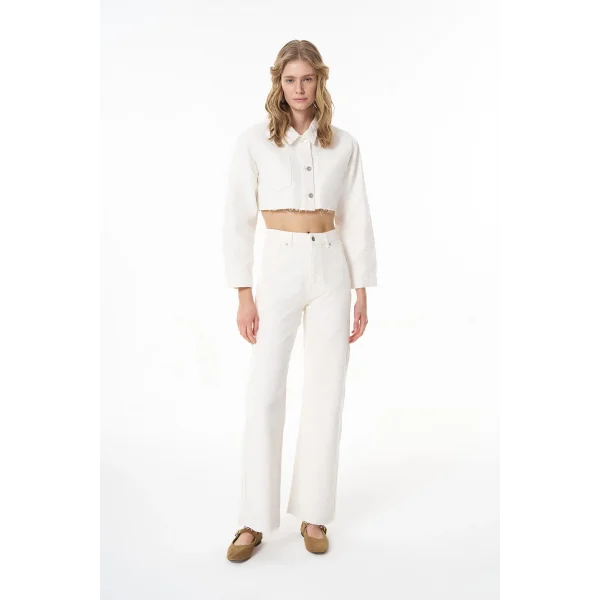 Örgü Detaylı Paçaları Kesik Kot Pantolon Krem