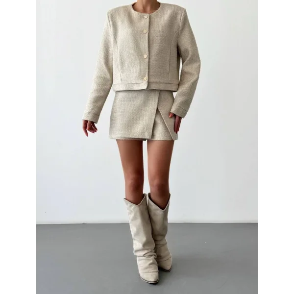 Yuvarlak Yaka Düğmeli Tüvit Ceket Bej