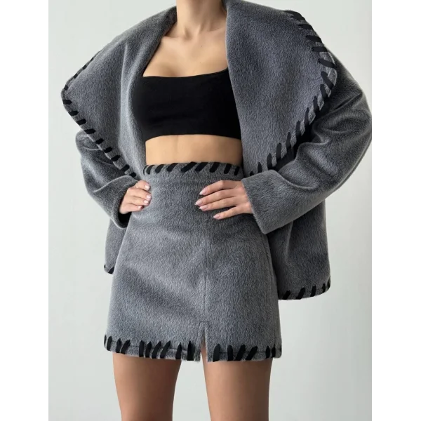 Nakış Detaylı Kürk Ceket Etek Takım-Gri
