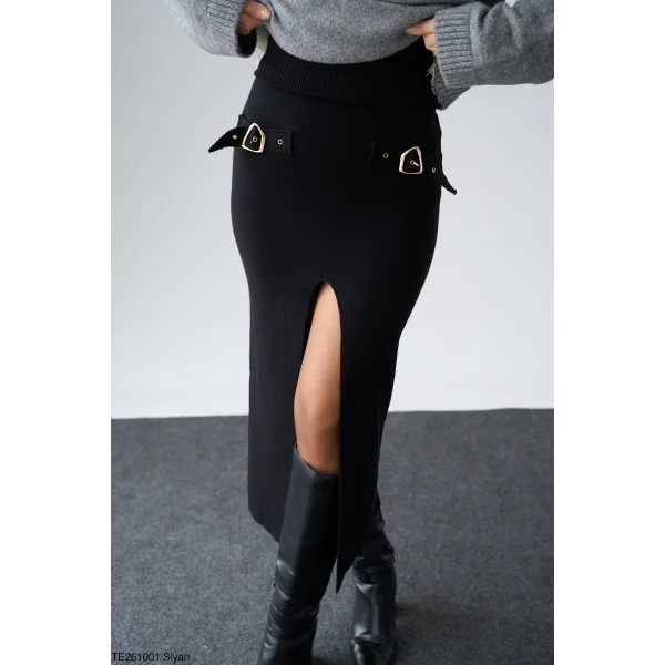 Toka Detaylı Yırtmaçlı Triko Siyah Etek