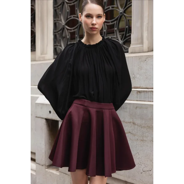 Yakası Büzgülü Siyah Bluz