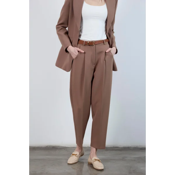 Yüksek Bel Kemerli Havuç Pantolon Açık Kahve