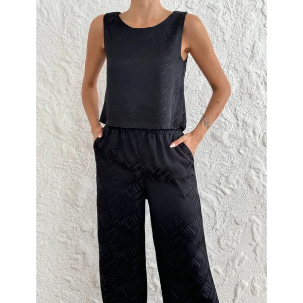 Jakarlı Siyah Saten Takım