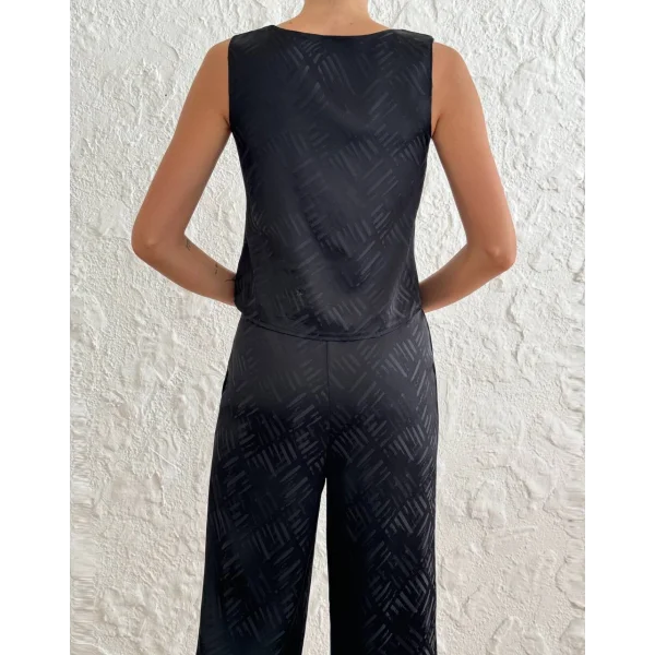 Jakarlı Siyah Saten Takım