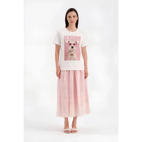 Önü Boncuk Nakış Detaylı Beyaz Tshirt