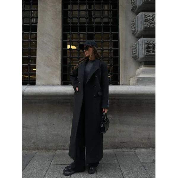 DÜĞMELİ YÜN KARIŞIMLI SİYAH KABAN