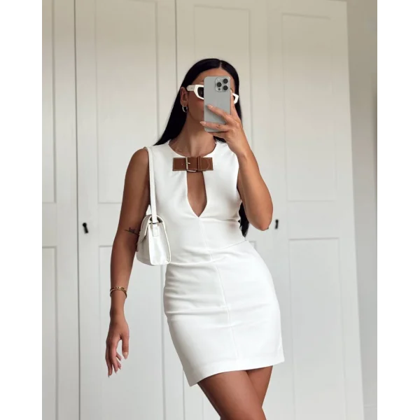 Kemer Aksesuarlı Dekolteli Mini Elbise Ekru