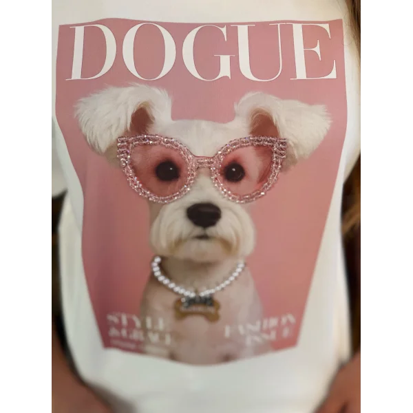 Önü Boncuk Nakış Detaylı Dogue Yazılı Beyaz Tshirt
