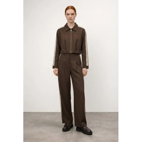 Ön Pileli Şeritli Bol Paça Pantolon Kahverengi