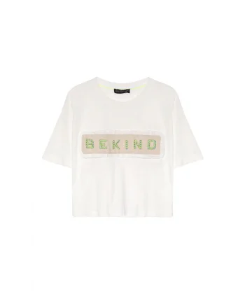 Püskül Detaylı Yazılı Crop Tişört Ekru