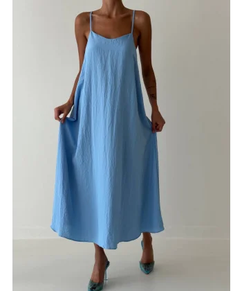 İNCE ASKILI UZUN MAVİ KETEN ELBİSE