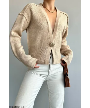 Ters Dikişli Tek Düğmeli Bej Hırka