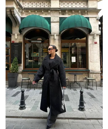 Bağlamalı Tüy Dokulu Yün Kaban-Siyah