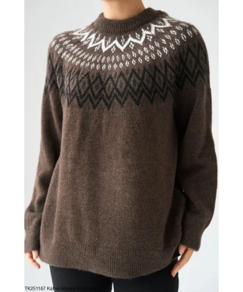 Desenli Kahverengi Kazak